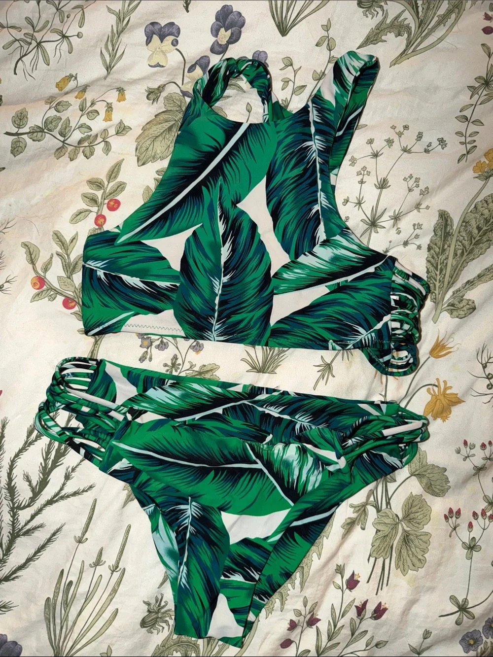 Green Tropical Leaf Print Bikini Set